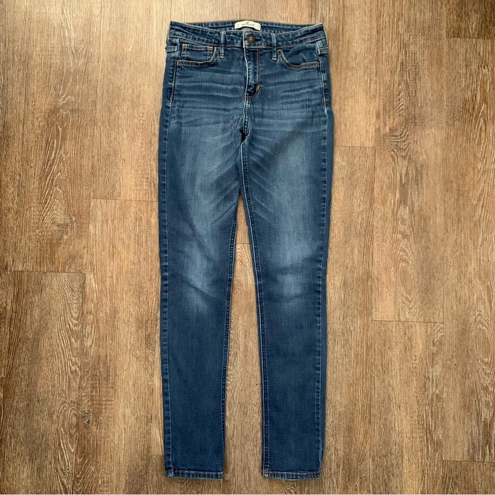 Hollister Skinny Jeans Size 27